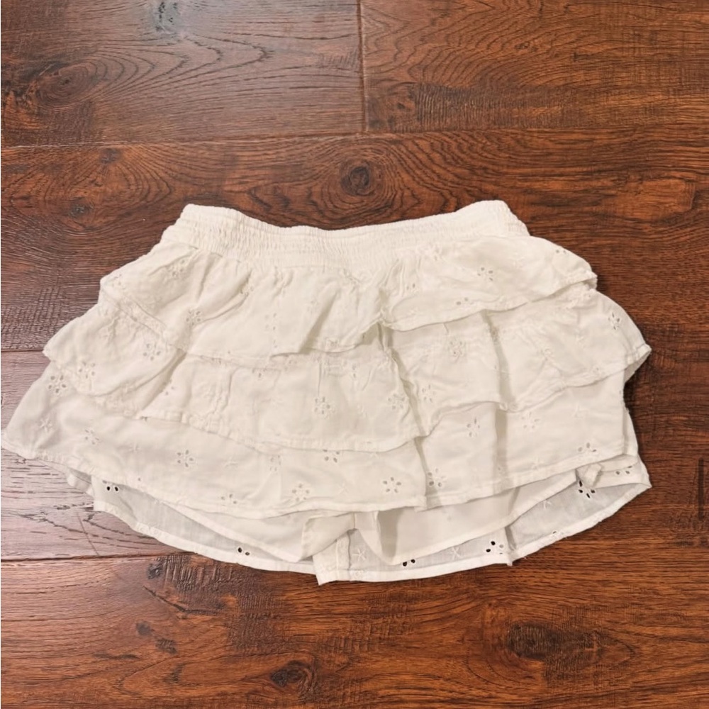 Hollister White Tiered Mini Skirt